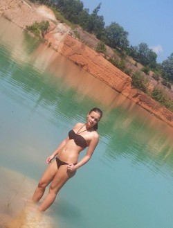 MFC’s EnglishRose_ in bikini in lake