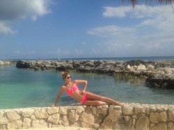Esmeralda Ugalde in pink bikini