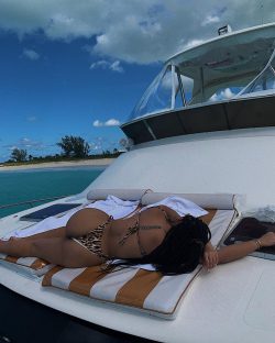 Jordyn Woods shows her sexy black booty in leopard print bikini bottom